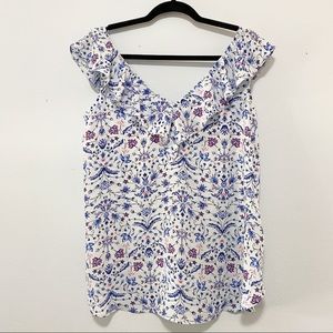 GAP MATERNITY NWT FLORAL TOP SZ M